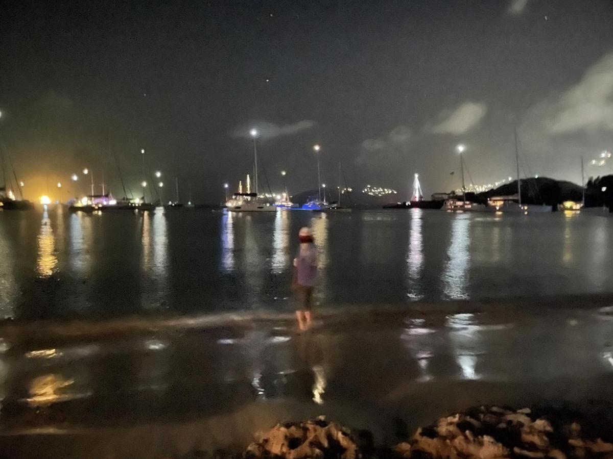 ホテル バージン アイランズ キャンプグラウンド Water Island エクステリア 写真